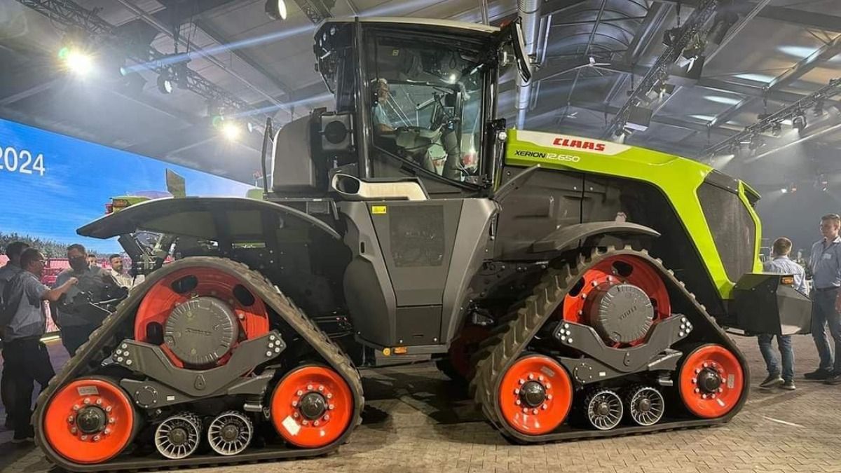 CLAAS представил в Германии сверхмощный гусеничный трактор XERION 12.650 – Парагро